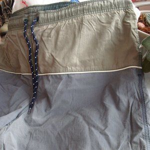 Croft & Barrow Men's swim trunks